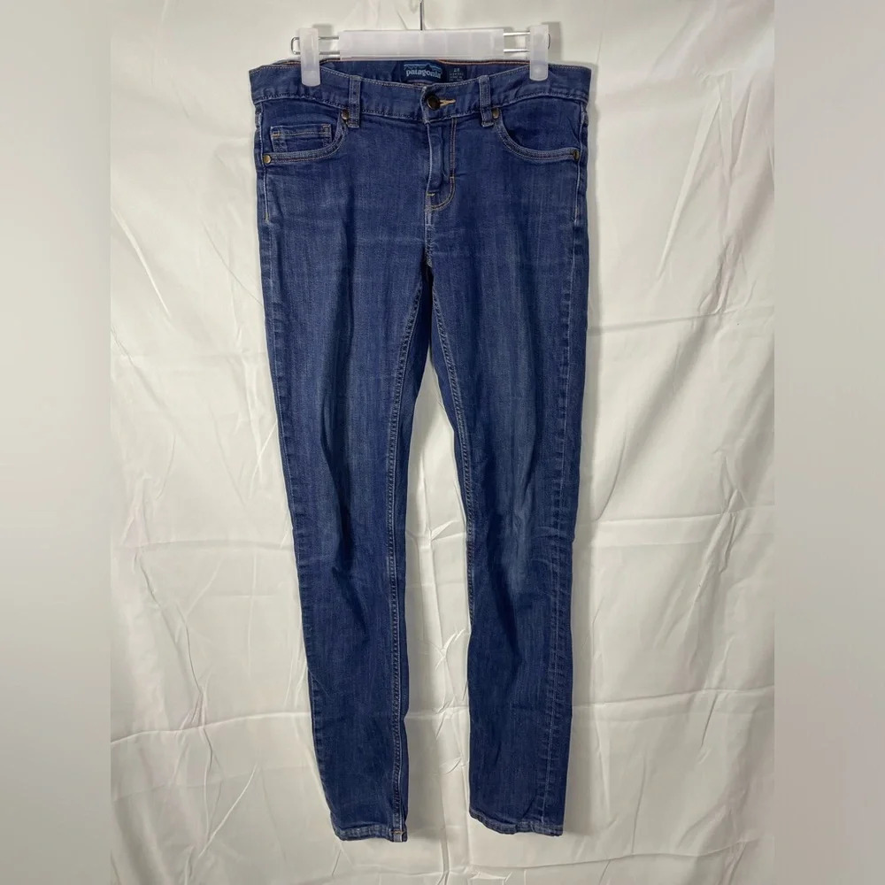 Patagonia Slim‎ Fit Denim Women’s Medium Wash Jeans